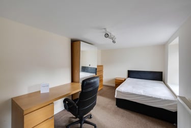 6 bed house, Furzehill Road, Mutley, Plymouth, PL47JZ - Image 3